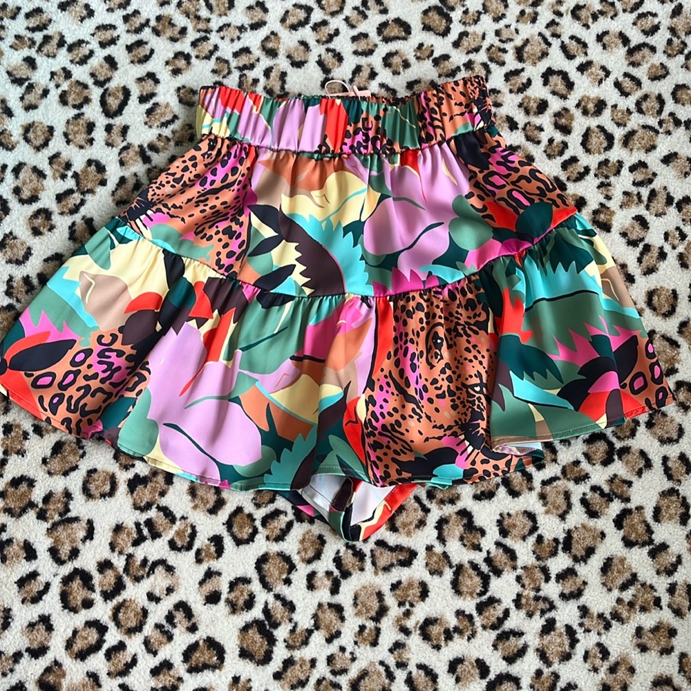 CROSBY by Mollie Burch Multicolor Tropical Leopard Print Ruffle Shorts